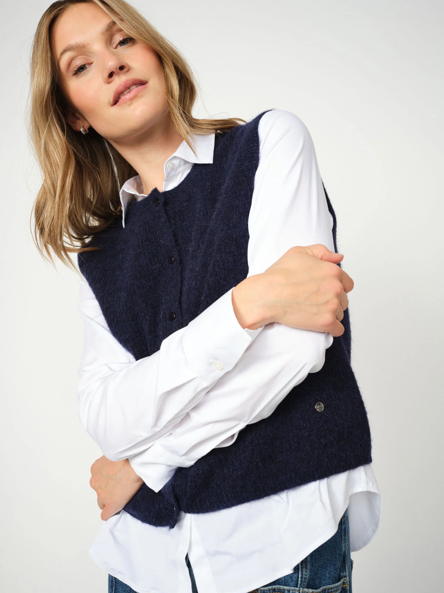 MMAlmine Thora Knit Vest - Image 5