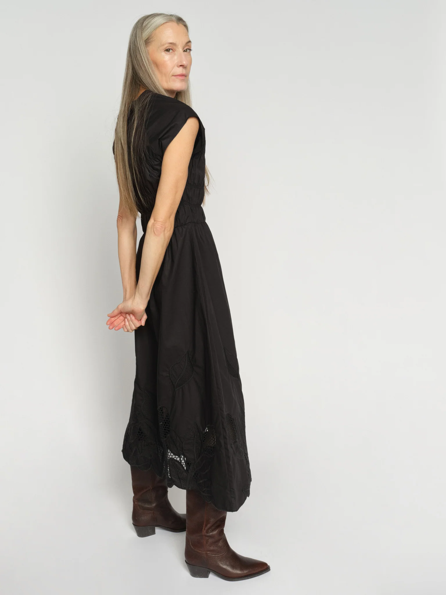 MMAria Mono Dress - Image 12