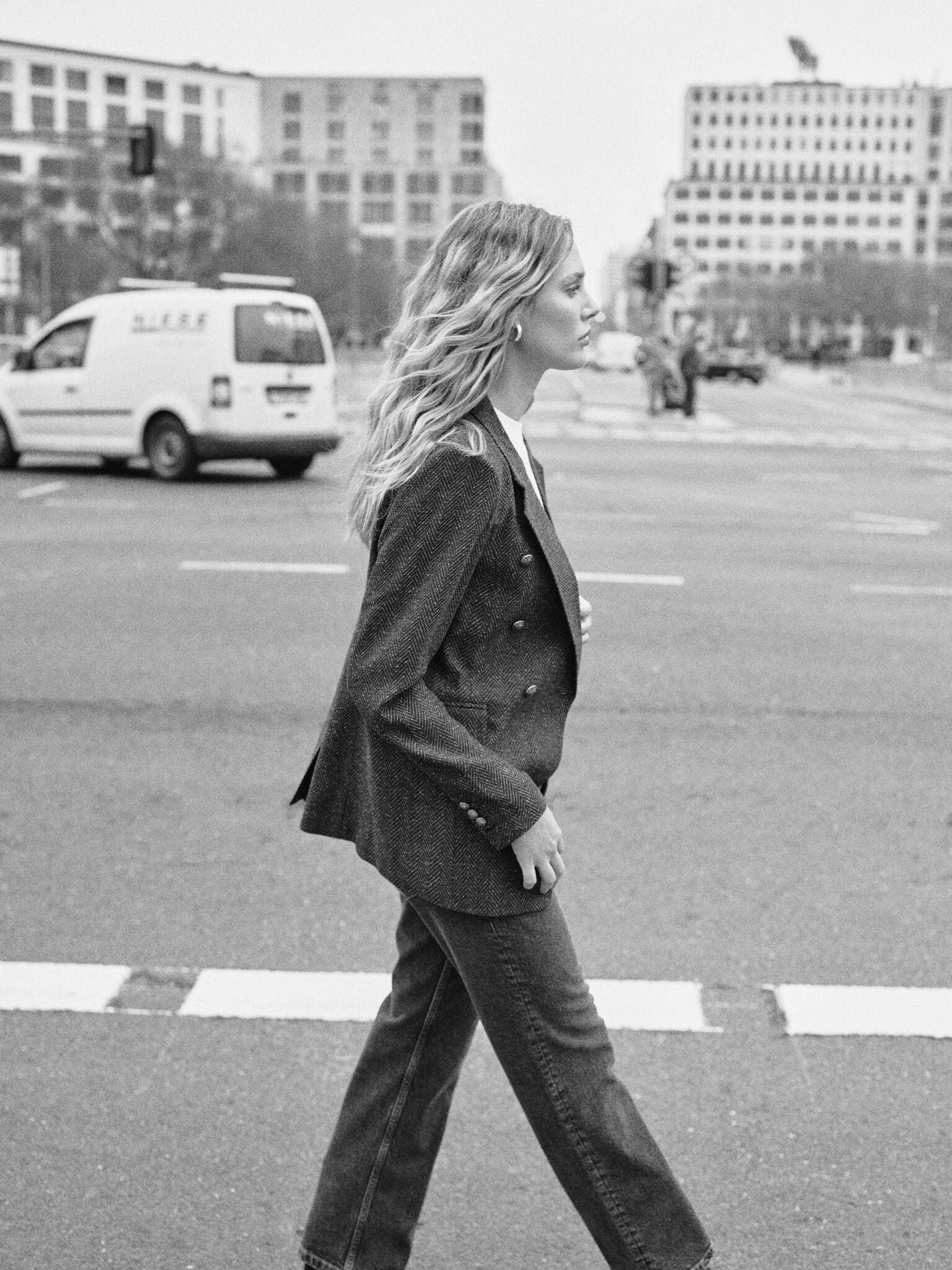 MMAshley Deluxe Jeans - Image 6
