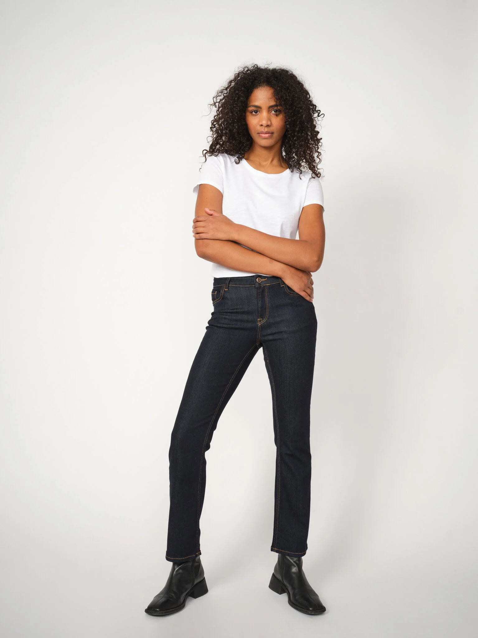 MMAshley Deluxe Jeans - Image 10