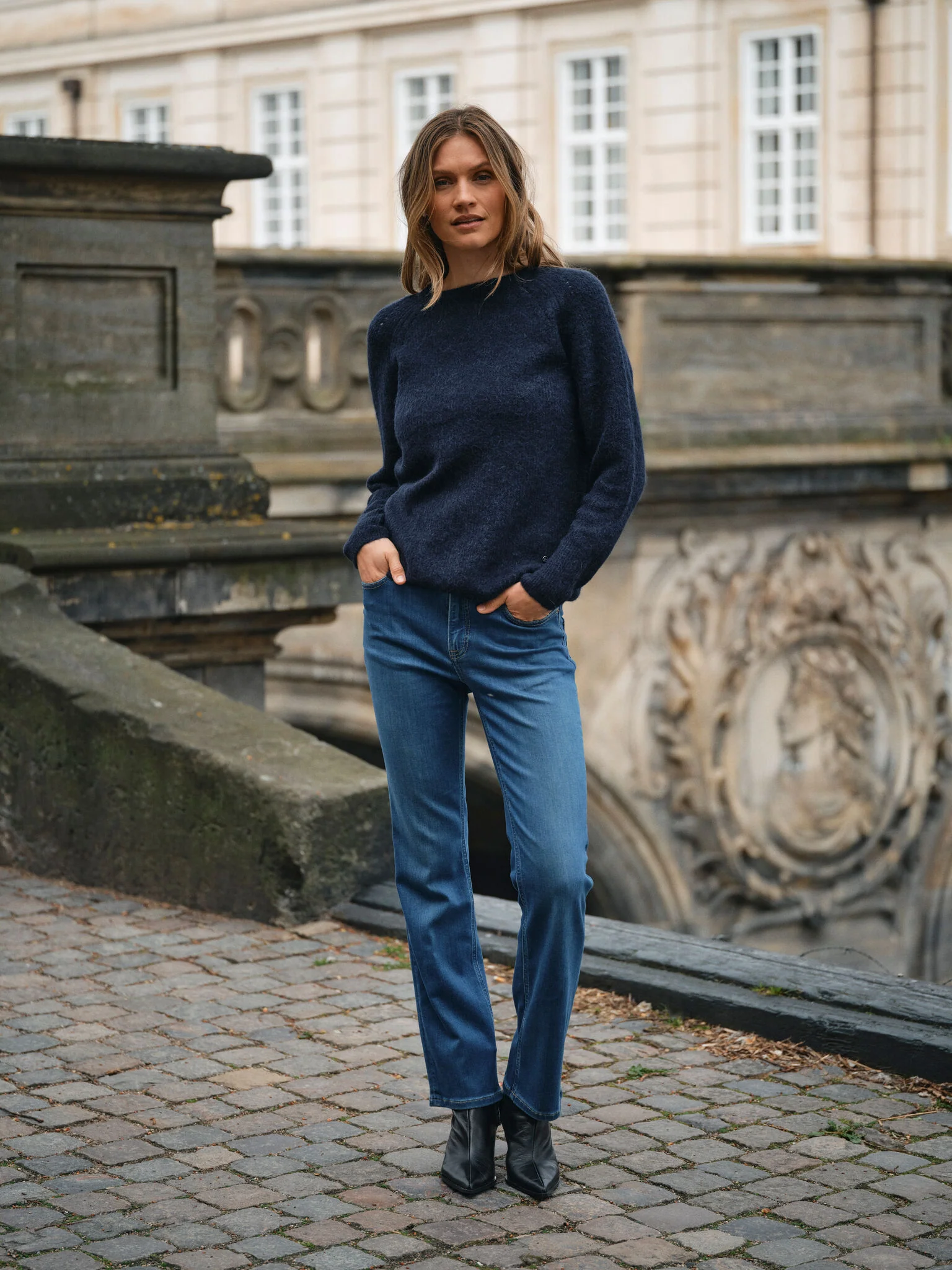 MMAshley Deluxe Jeans - Image 5