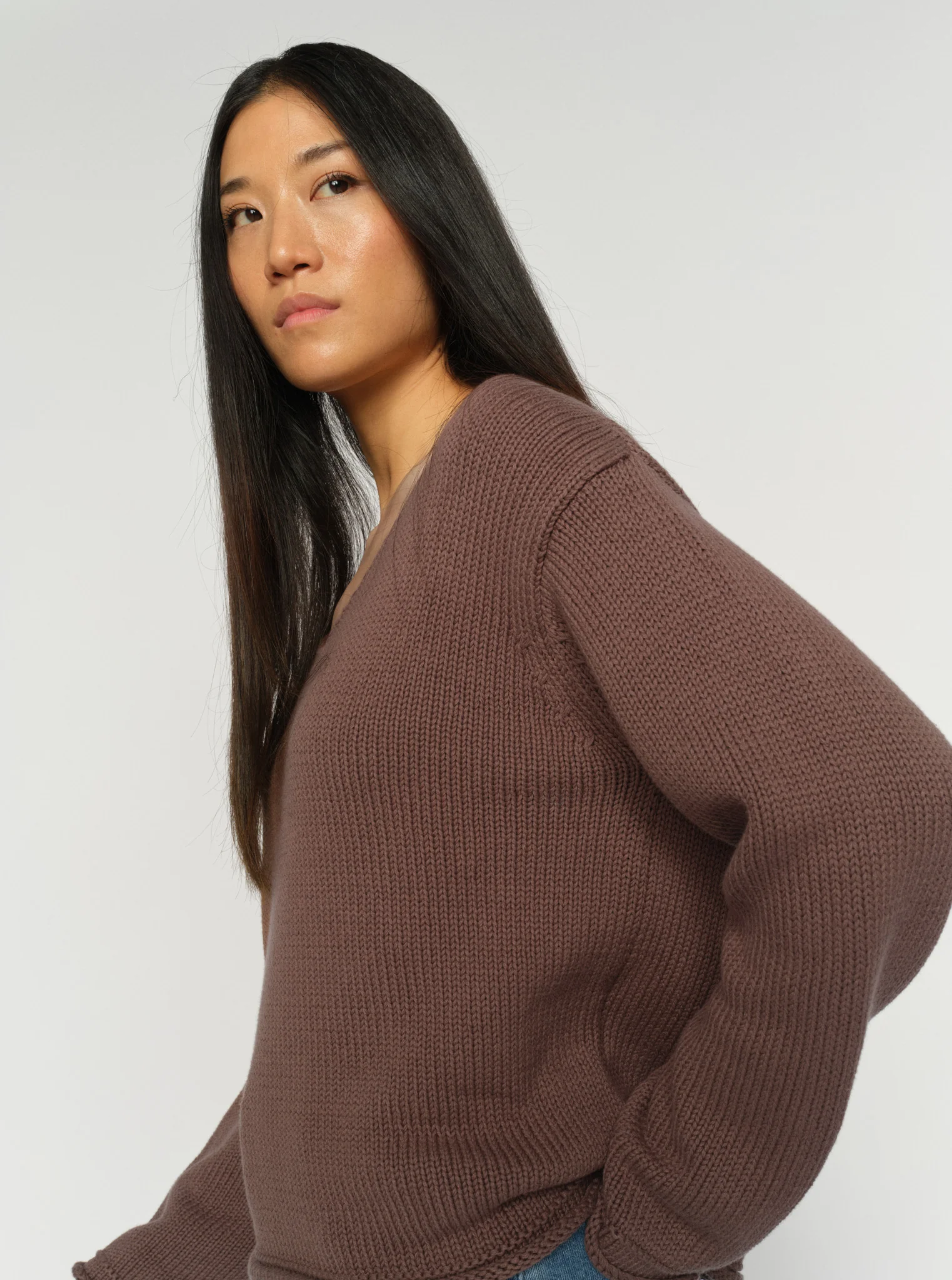 MMBine V-Neck Knit