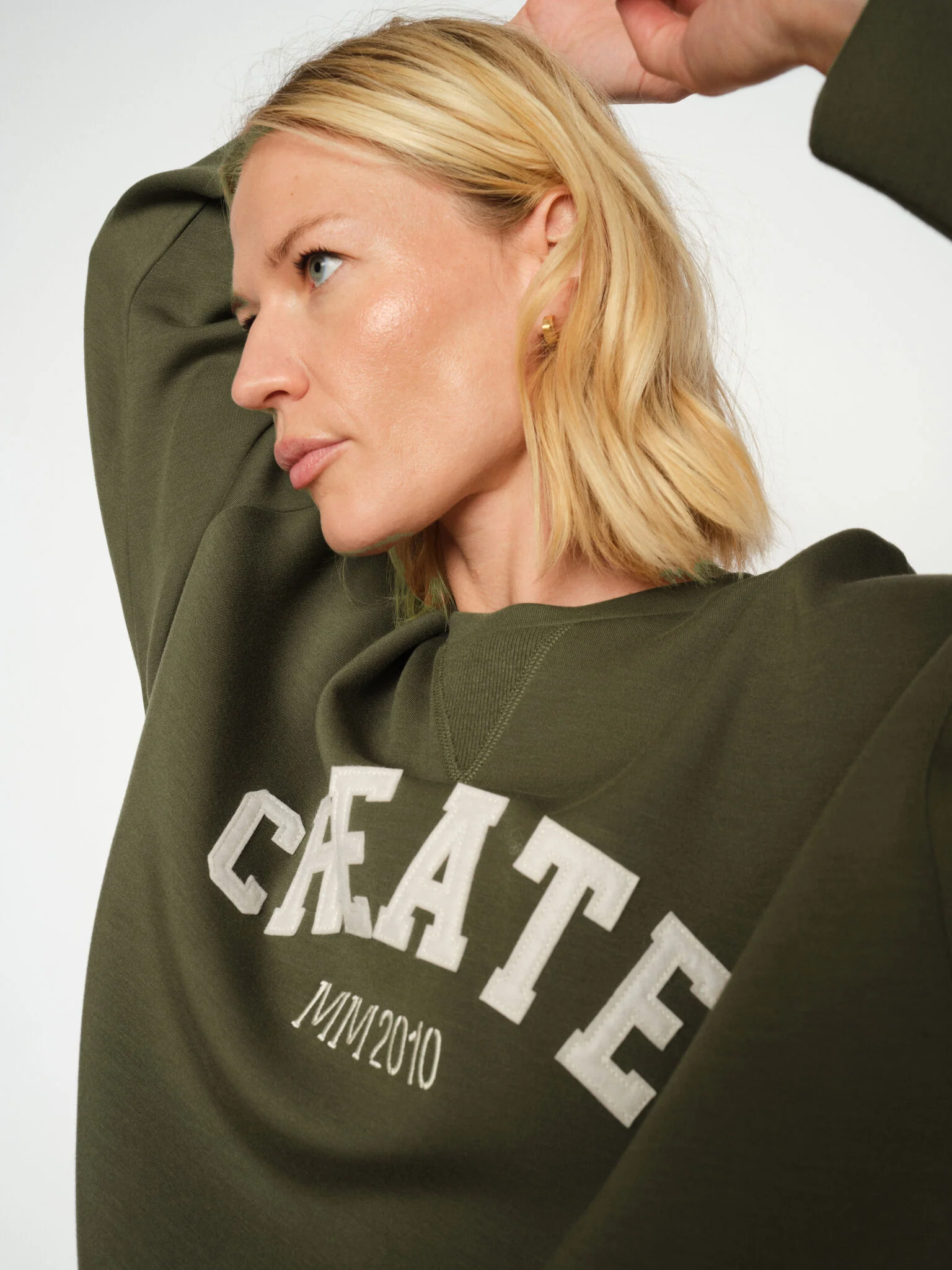MMCelli Sweatshirt - Image 6
