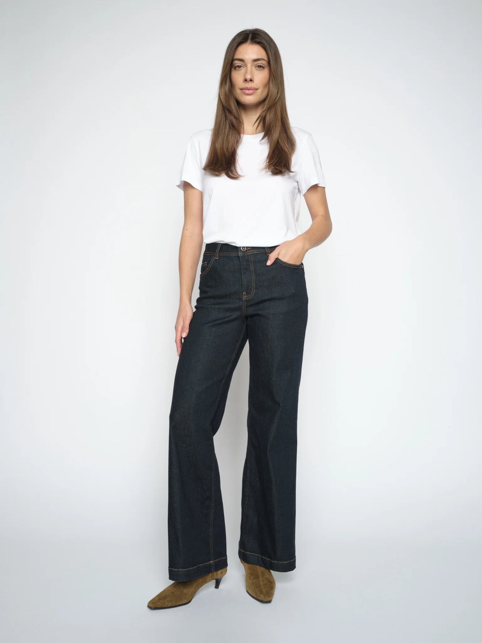 MMDara Deluxe Jeans - Image 5