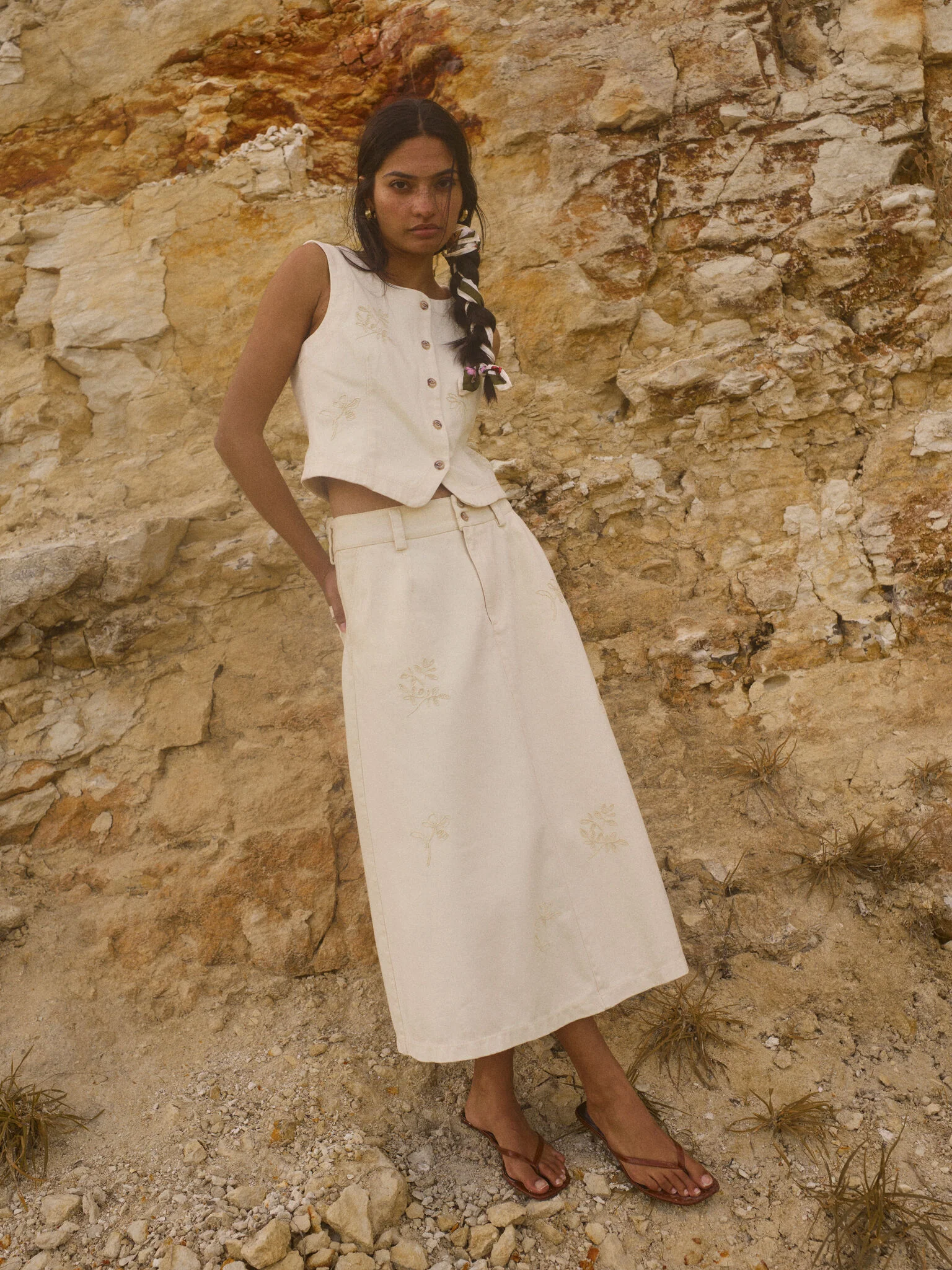 MMDonia Rinna Vest - Image 5
