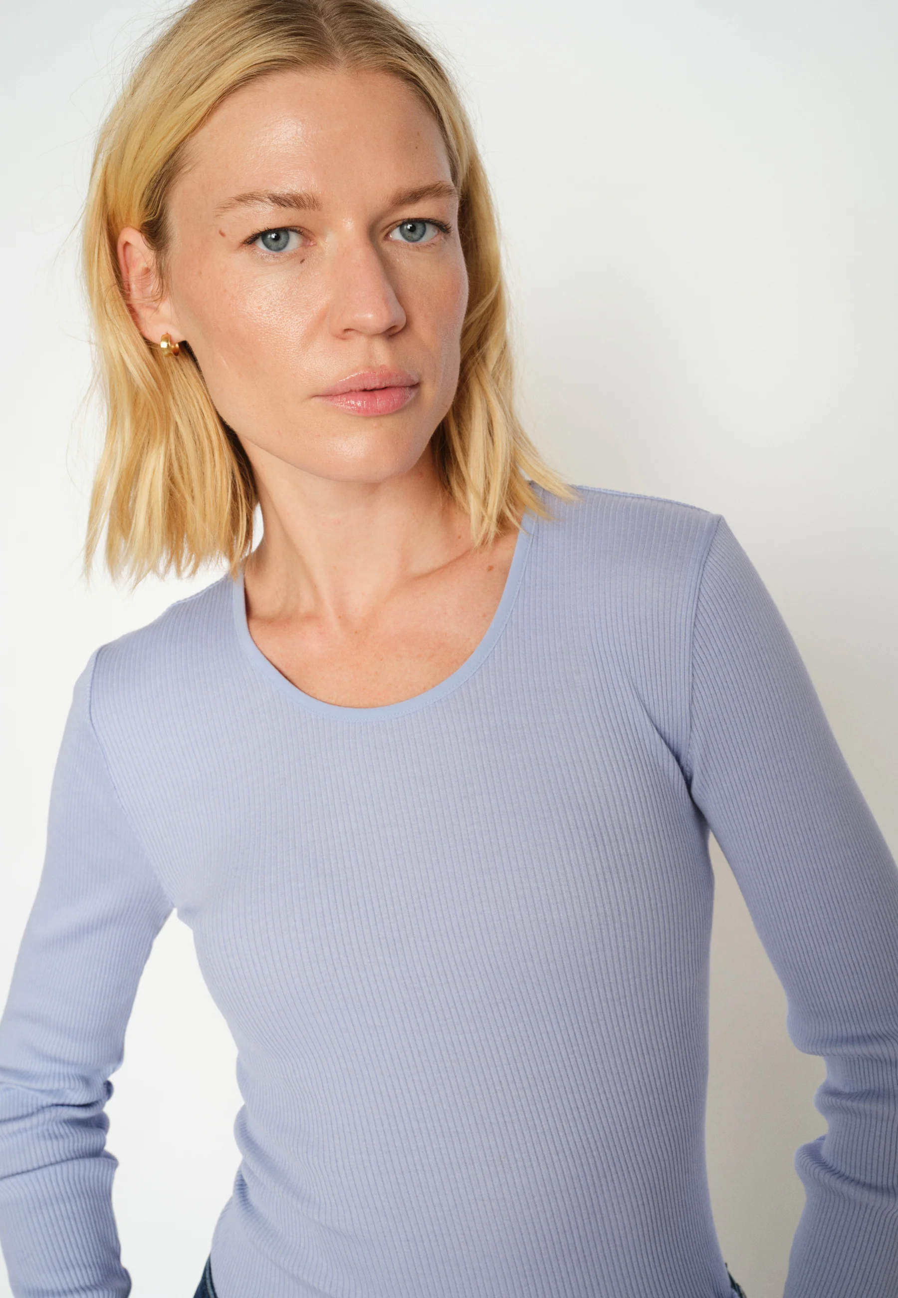 MMElaine Seamless Silk Tee - Image 13