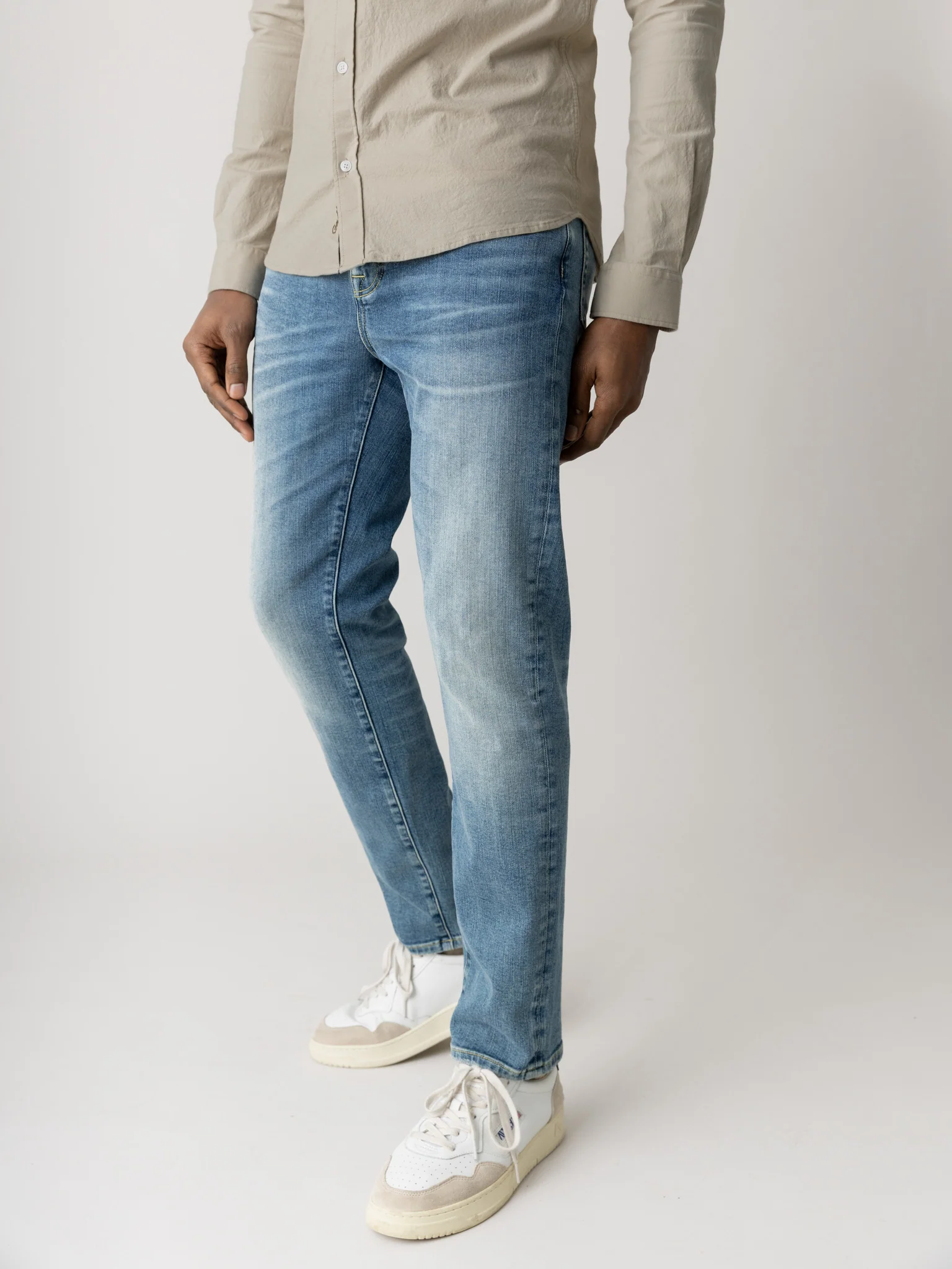 MMGAndy Light Vintage Jeans - Image 6