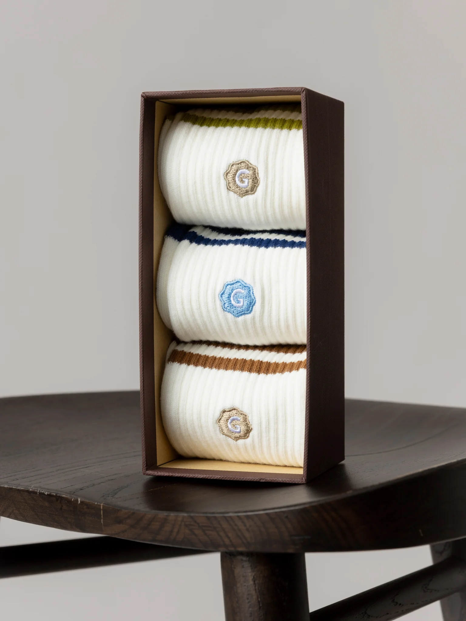 MMGEmblem Socks Box