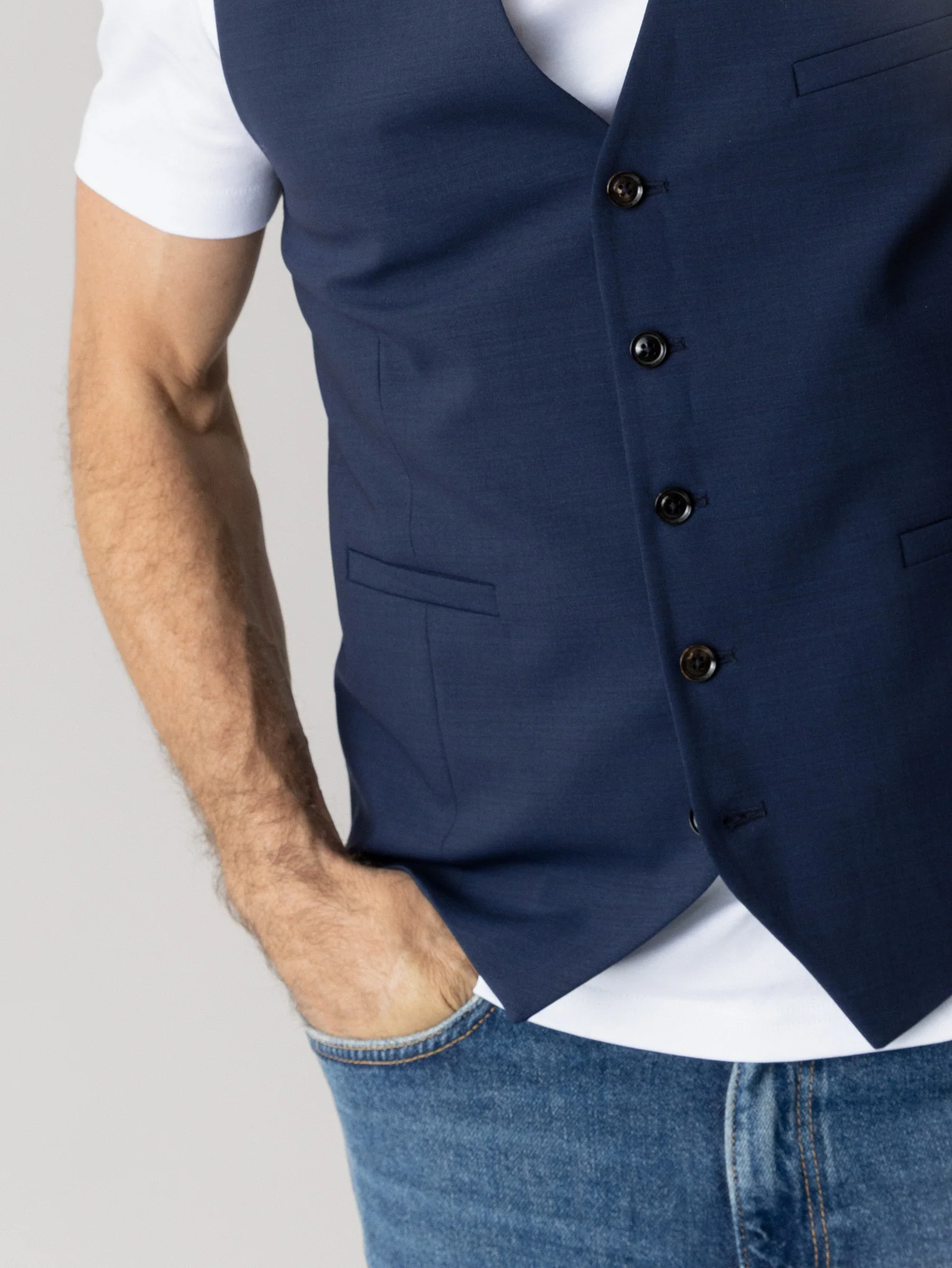 MMGHenry Dynamic Luxe Waistcoat - Image 12