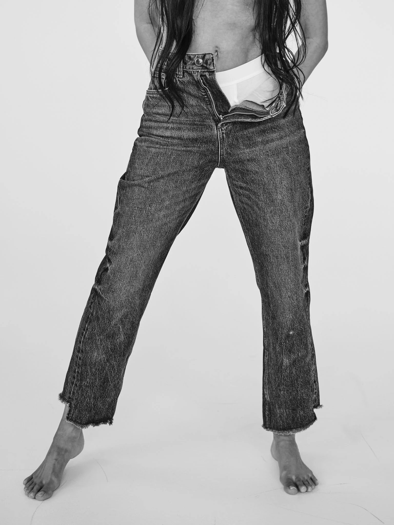 MMHFree Dark Jeans - Image 5