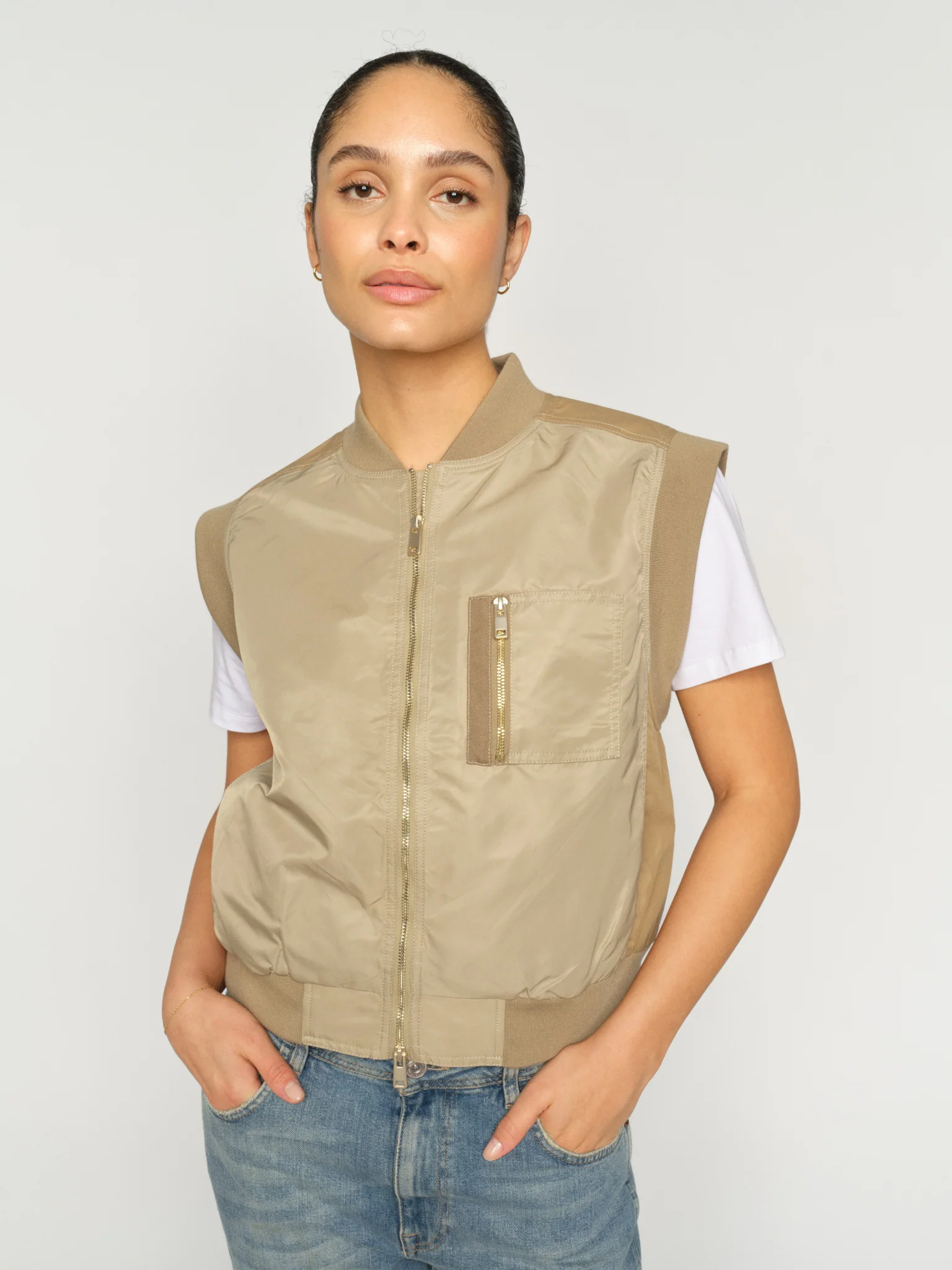 MMJovo Neola Vest - Image 7
