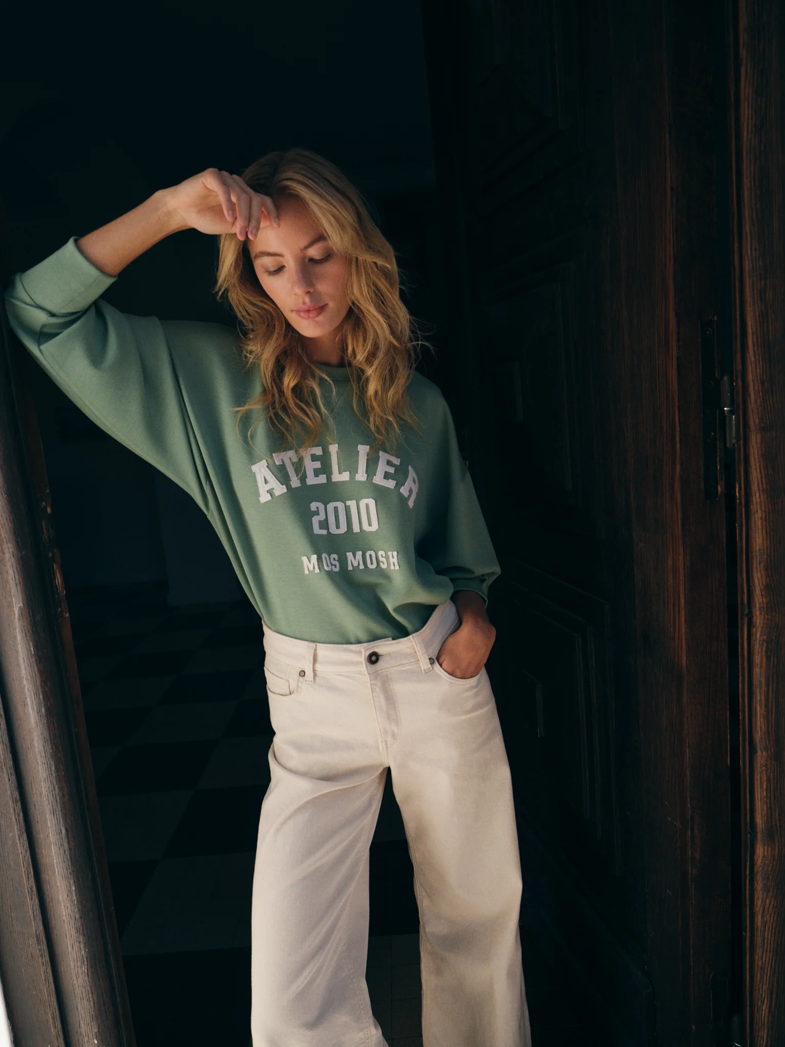MMNima Sweatshirt - Image 5