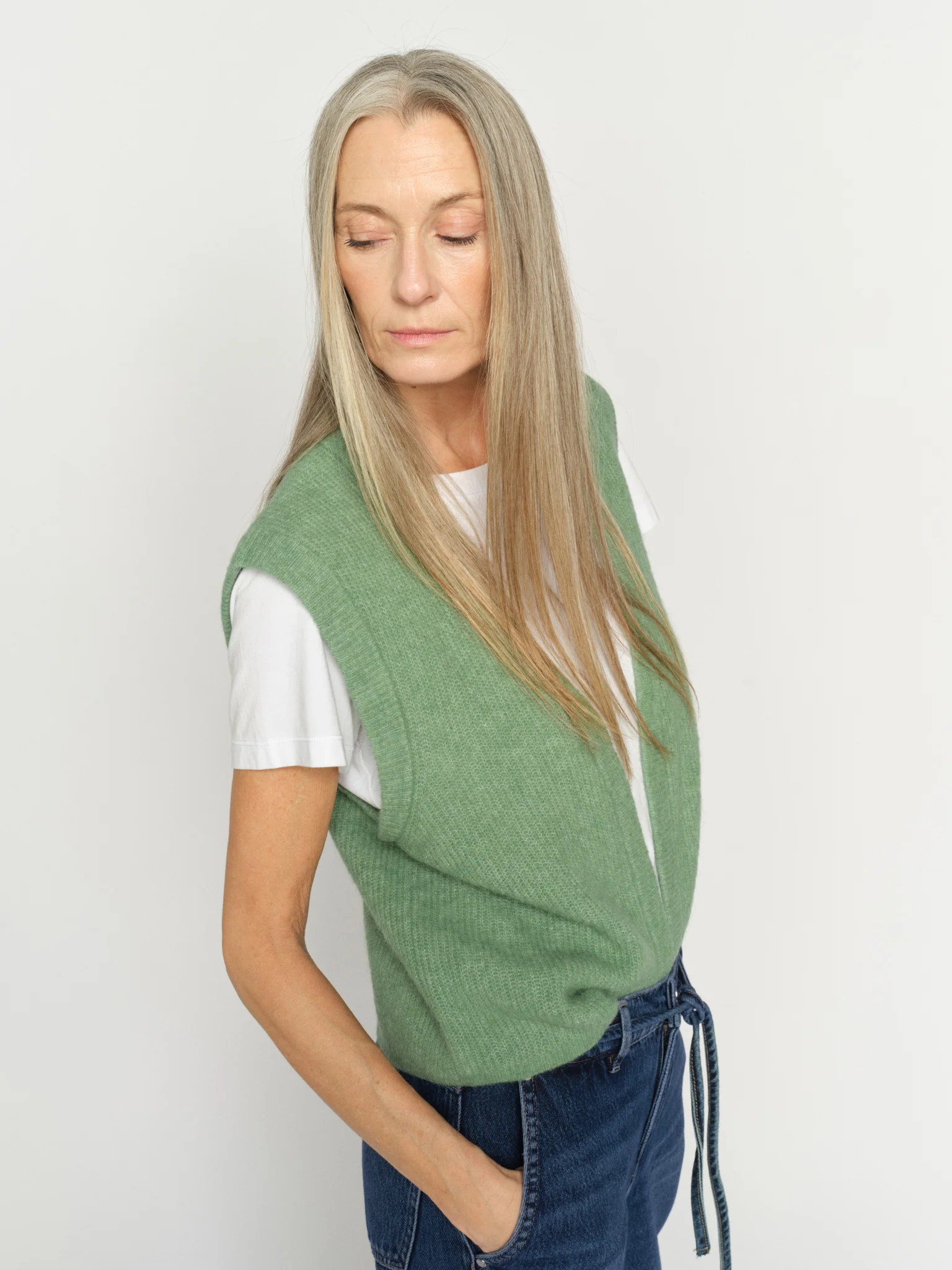 MMThora Knit Vest - Image 2