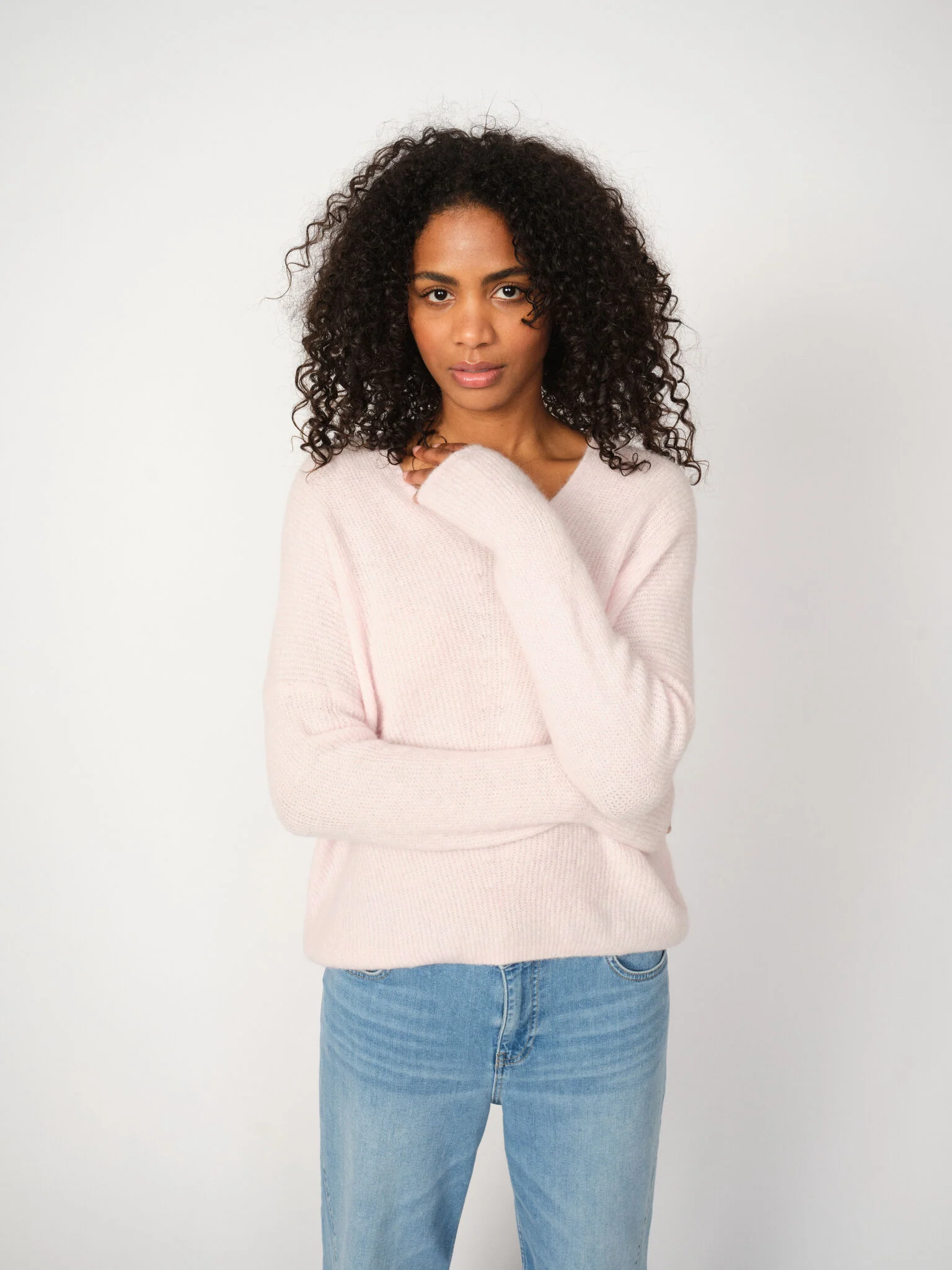 MMThora V-Neck Knit - Image 25