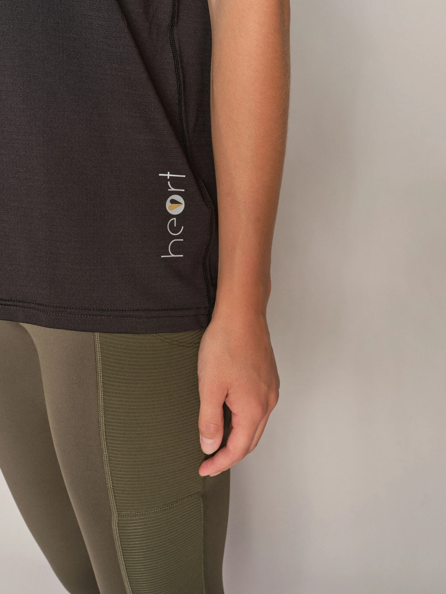 MMZisa Gym SS Tee - Image 11