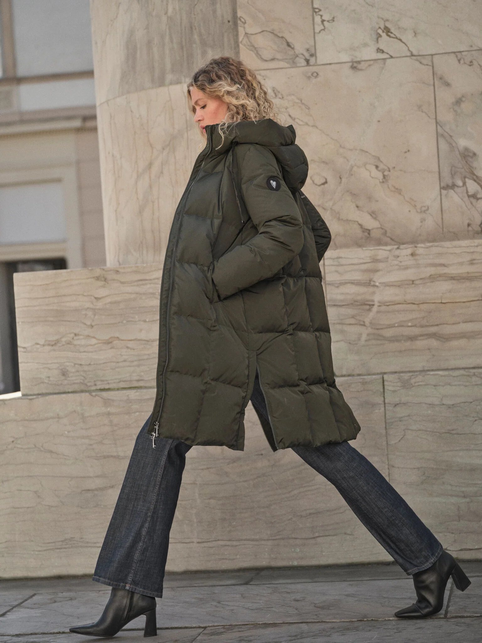 MMNova Square Down Coat - Image 28