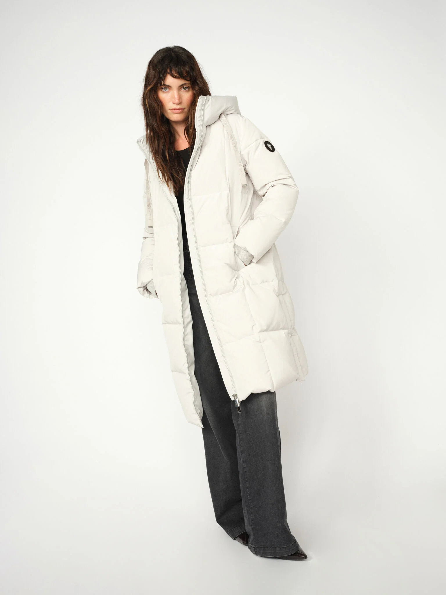 MMNova Square Down Coat - Image 6
